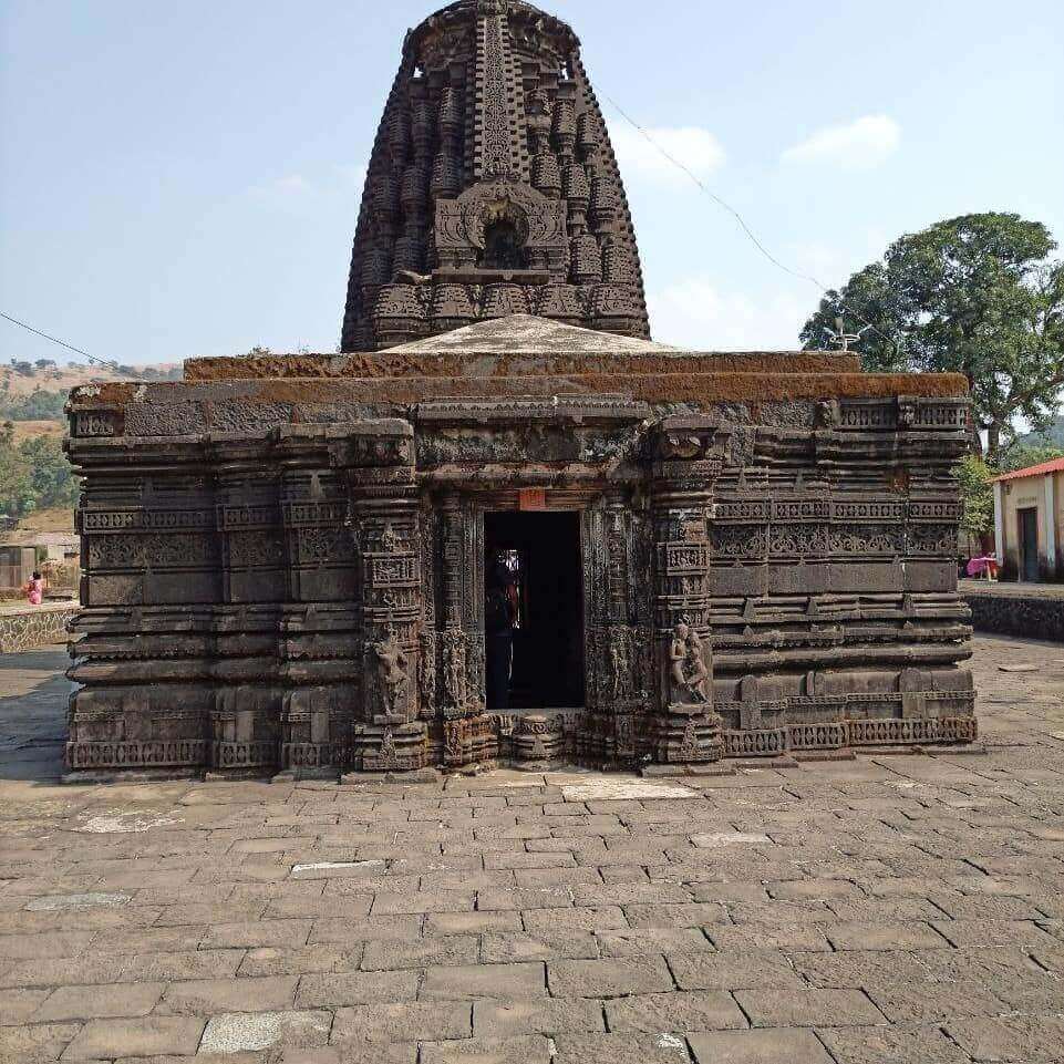  Amruteshwar Temple