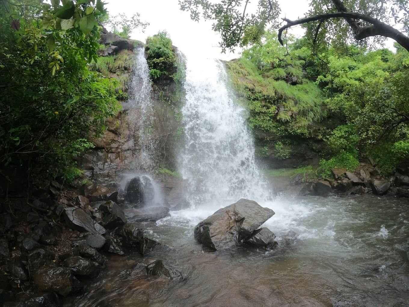 Palase Waterfalls